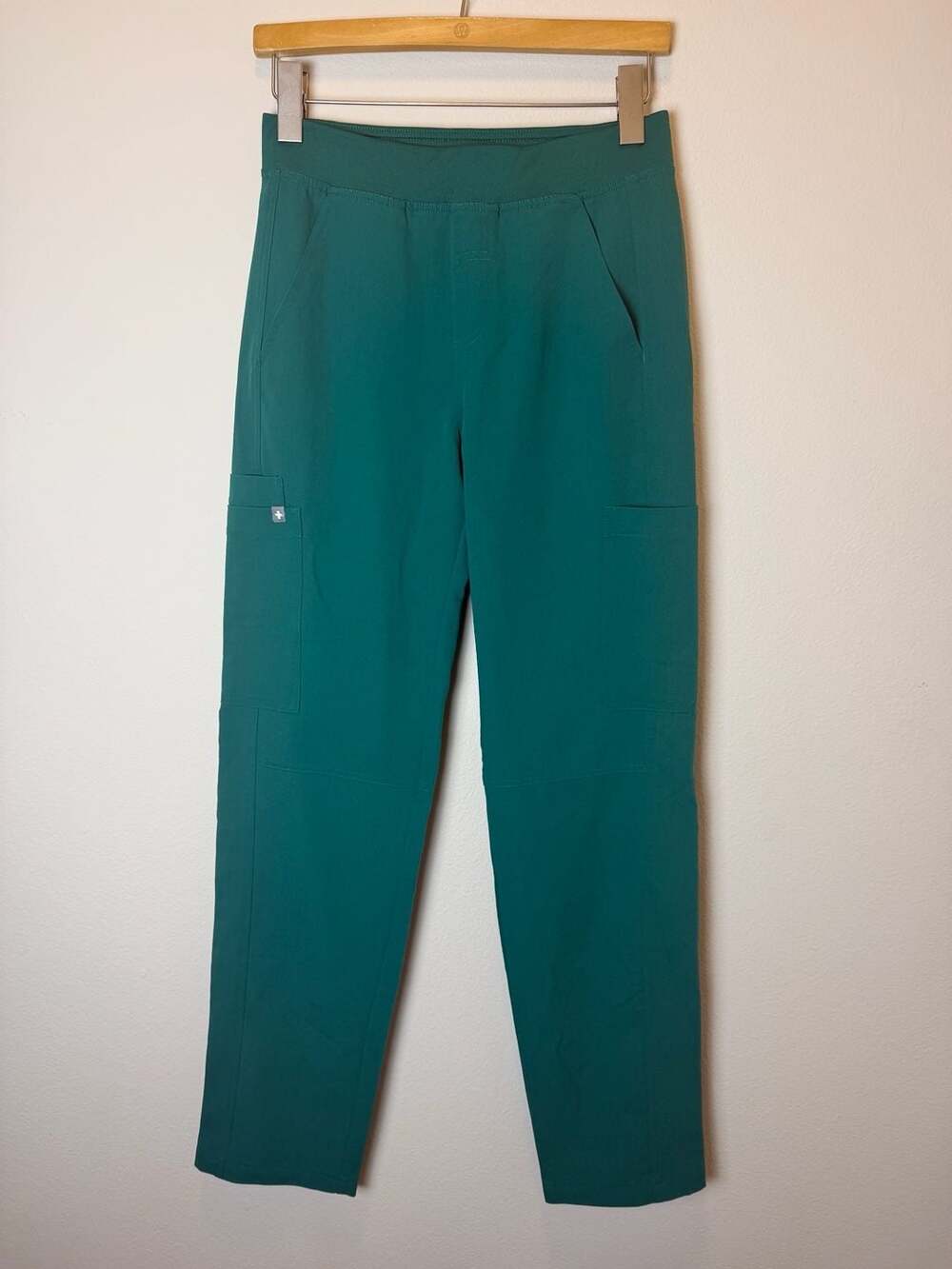 Figs Zamora Scrub Pants Size XS Green Cargo